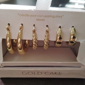 Women's Gold Hoop Earring Set